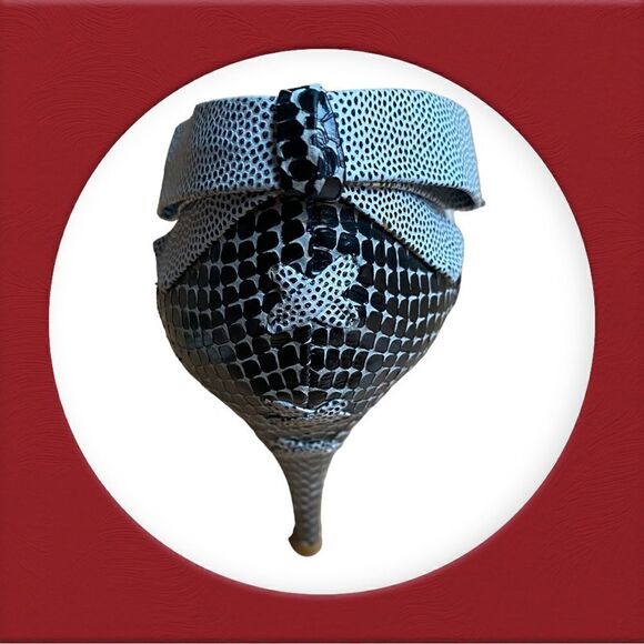 Stuart Weitzman For Mr. Seymour Leather Heels With Bows Size 6.5 B - Picture 13 of 14